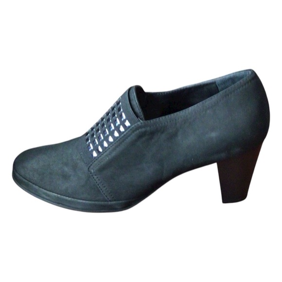 Amalfi Black Studded Flats - Picture 4 of 7